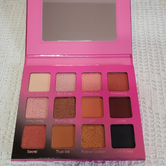 Violet Voss Pinky Promise palette - Picture 4 of 5